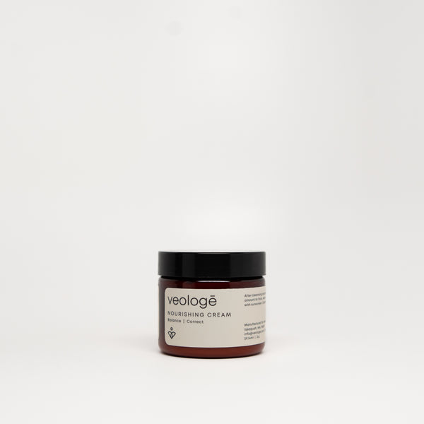 veologē Nourishing Cream, gentle daily moisturizer with 0.5% retinol, vitamin B5, and green tea for sensitive, combination, and blemish-prone skin