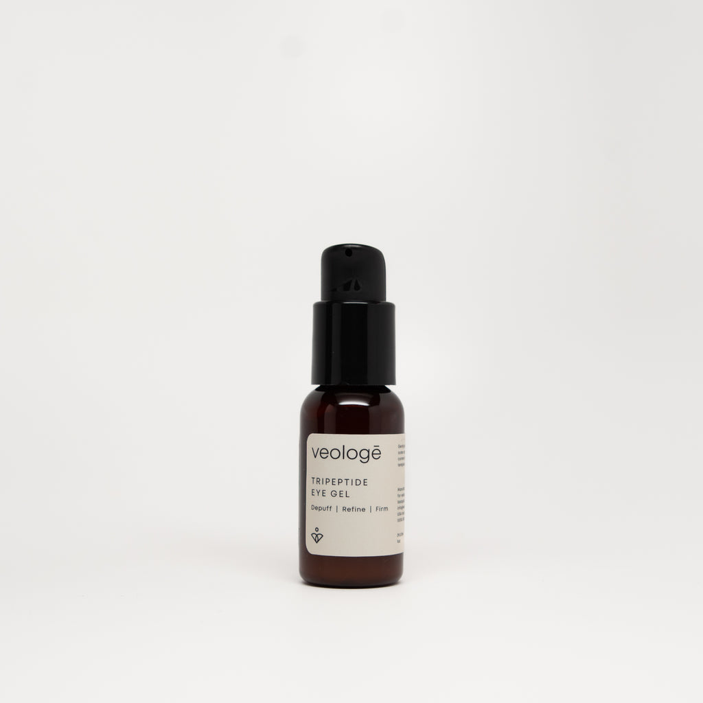 A lightweight gel with peptides, MSM, licorice, and gotu kola. Helps support firmness, brightness, and reduces the look of puffiness around the eye area.